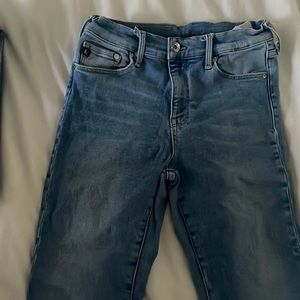 H&M Shaping jeans size 30x32